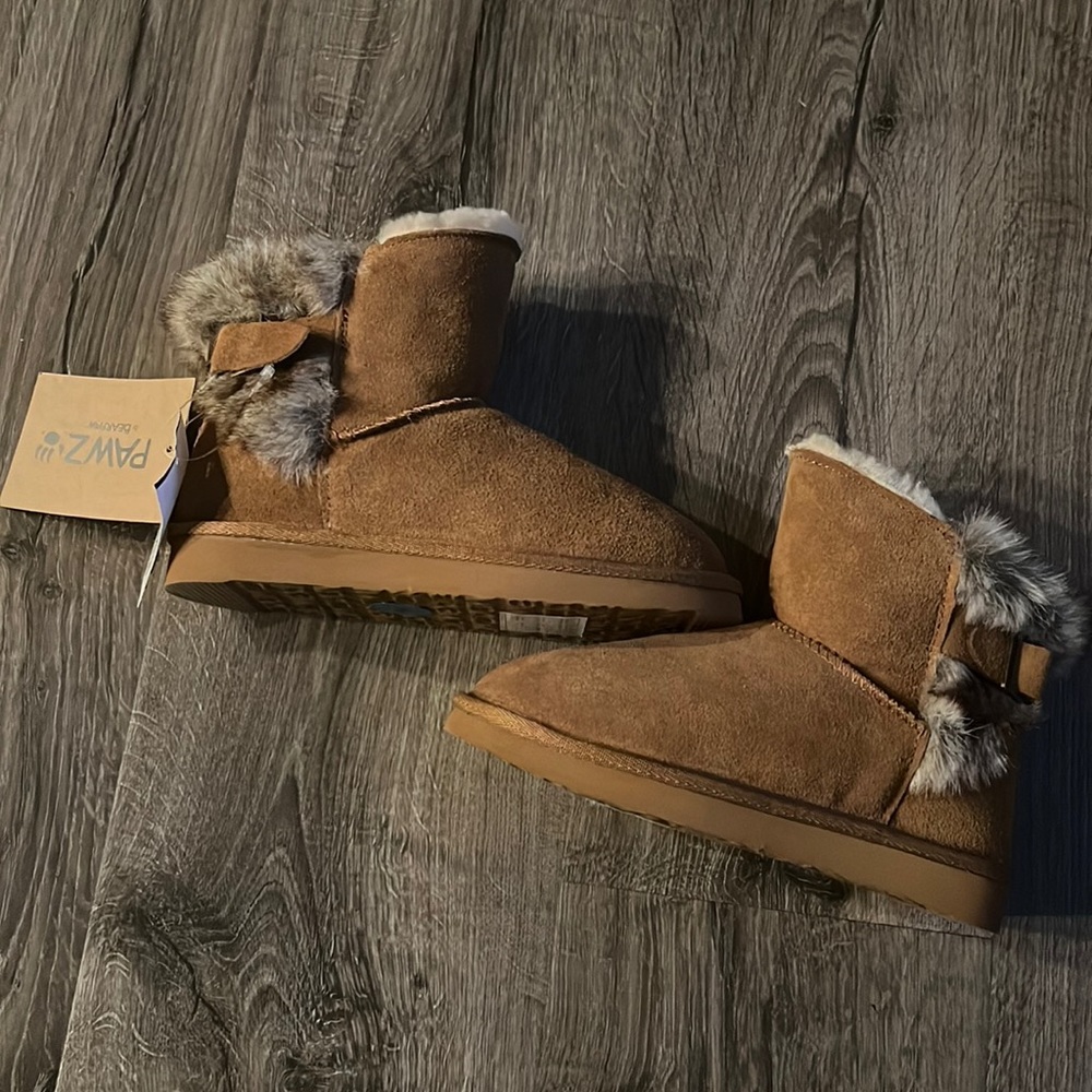 Bear paw boots